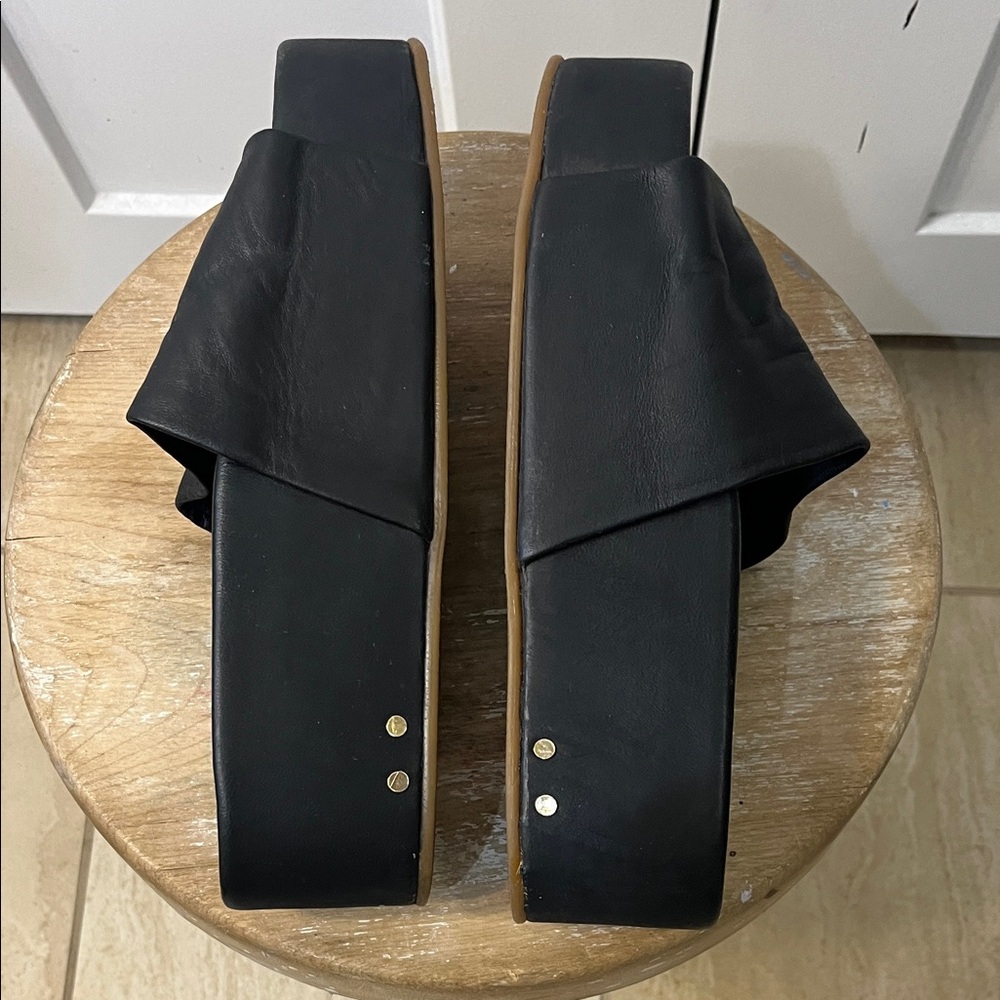 beek Pelican Leather Platform Black Women's Slide Sandals - Picture 8 of 16